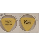 DRIVIN N CRYIN - VINTAGE OLD KEVIN KINNEY CONCERT GUITAR PICK - $10.00