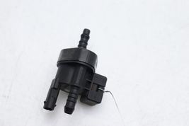 2013 VOLKSWAGEN BEETLE 5C 2.0L FUEL VAPOR PURGE VALVE E2154 image 8