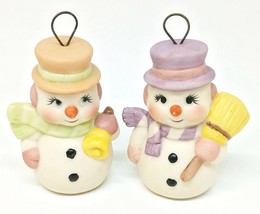 Hand Painted Ceramic Snowmen Ornament 2.5 Inches - Set/2 (Gift and Wreath) - £15.80 GBP