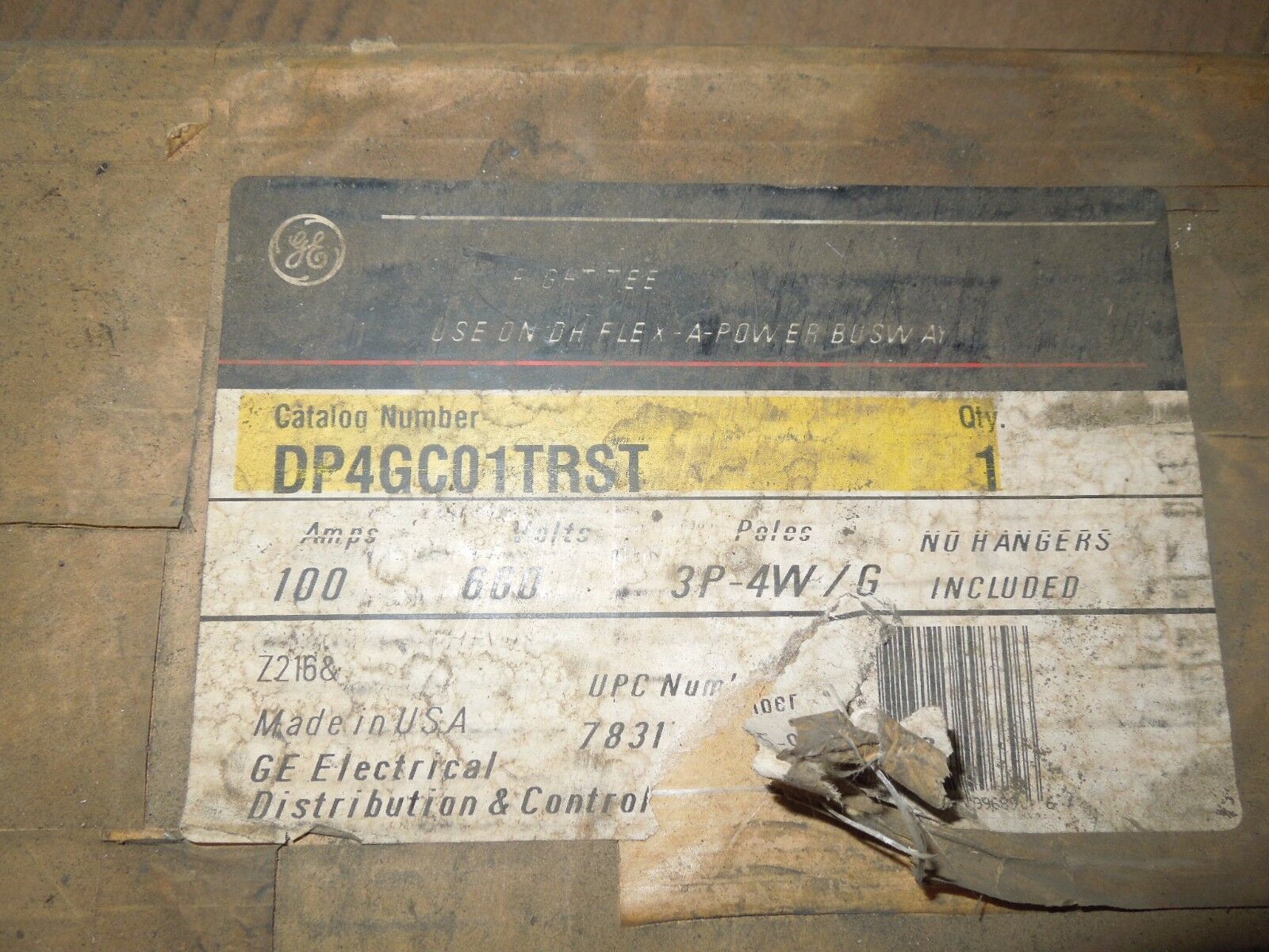 GE DP4GC01TRST Right Tee for 100A 3ph 4W w/ Ground DH Flex-A-Power Buswa... - $150.00