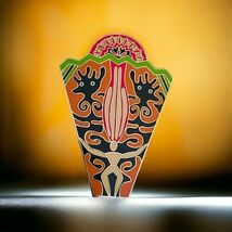 Disney 2001 Epcot Tapestry Bird  Puppet Collectors  WDW Pin - $19.87