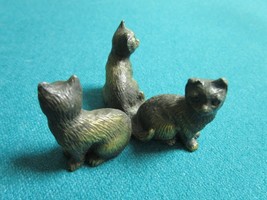 Iron Cast Brass Cats Paperweight 1 1/2 X 2 1/2&quot; - £15.82 GBP