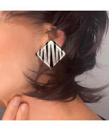 Onyx Square Zebra DAZZLING Inlay 1980s Stering Silver Clip On eARRINGS O... - $8,255.22 MXN