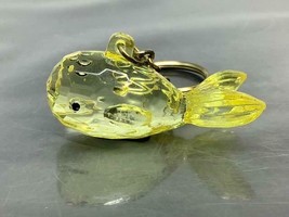 Vintage Childhood Souvenir Keyring Yellow Whale Keychain Baleine Jaune Porte-Clé - £7.51 GBP