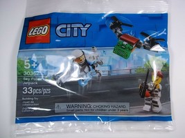 Lego City polypack #30362 33 pcs Sky Police Jetpack NEW - $8.50