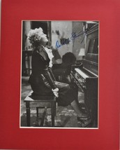 Barbara Stanwyck Signed Photo w/COA - £231.01 GBP