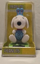 Peanuts Snoopy With Bunny Ears Solar Bobble Head Blue Easter Egg - £8.45 GBP