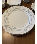 ROYAL WHEAT Valmont China - Japan - 1960s- DINNER PLATE 10” - $5.94