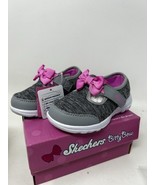 Skechers Go Walk Bitty Bow Galore Toddler Sneakers Grey &amp; Pink - Size 6 - $470.22 MXN