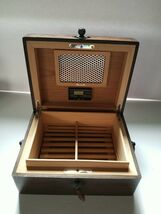 Brizard and Co. - Humidor - 30 / 40 Count NIB  Made in USA image 4