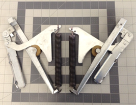 Whirlpool Maytag Range Stove Oven Door Hinge Set 74011142 74005725 - $923.82 MXN