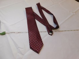 Hennessy Couture New York Paris Tie necktie polyester silk burgundy maroon Men&#39;s - $15.43