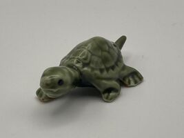 Vintage Hagen Renaker porcelain turtle reptile green collectible 2" - $8.20