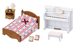 Two Sylvanian Families Toys Together – Piano &amp; Semi-Double Bed - £18.73 GBP