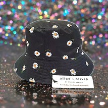 Alice + Olivia Daisy Print And White Reversible Bucket Hat New With Tags... - $34.64