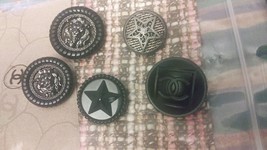7Chanel Button Set of 5 metal - $325.00