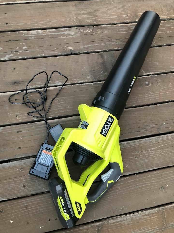 RYOBI RY40406 110 MPH 500 CFM 40V CORDLESS LEAF BLOWER WITH BATTERY