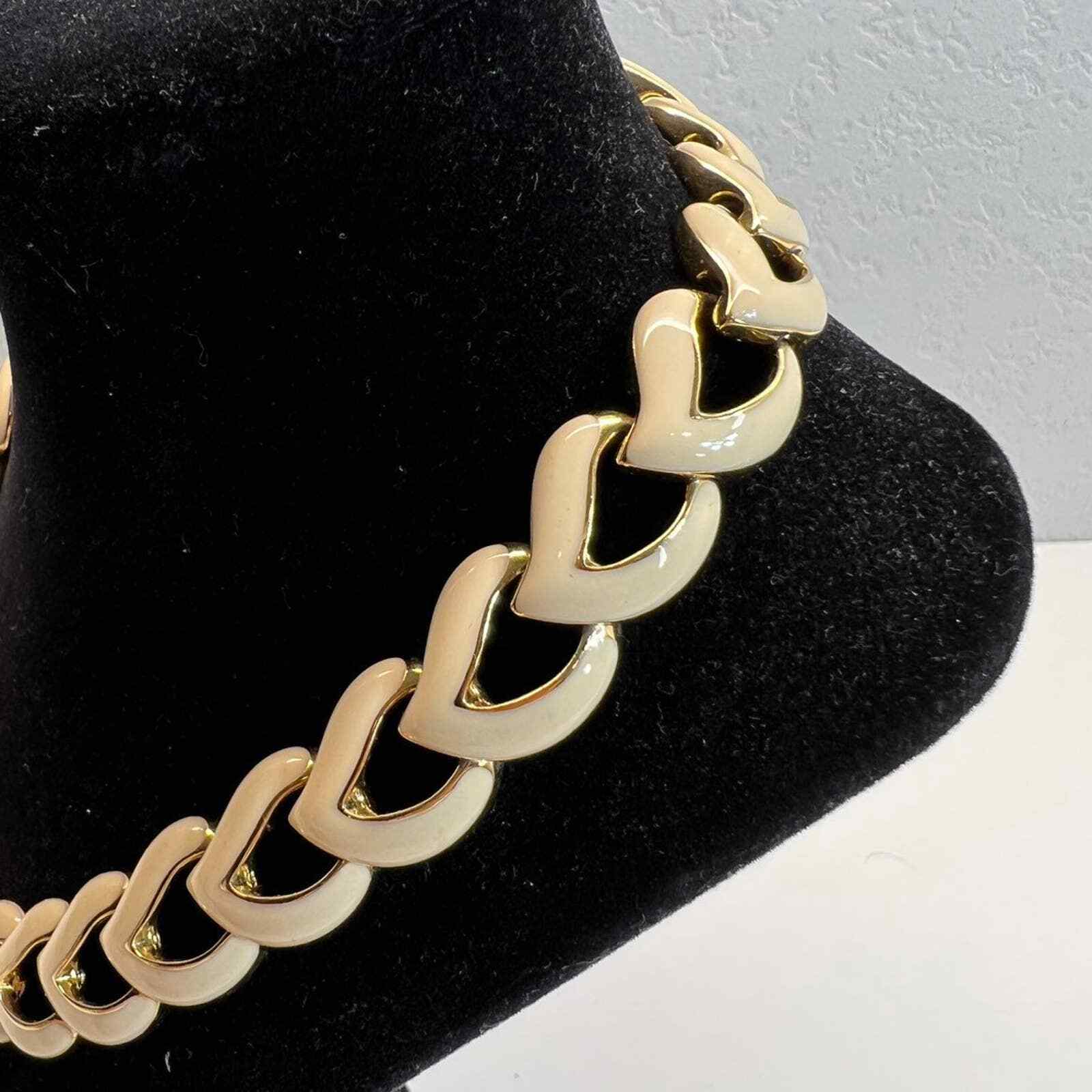 Necklace Costume Jewelry Chain Cream Enamel Gold Plated Statement 1980s Vintage Item image 9
