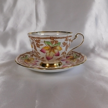 Royal Chelsea Teacup # 22504 - £19.94 GBP