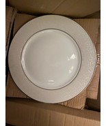 Mikasa Parchment NEW Dinner Plate - $282.26 MXN