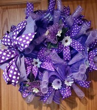 Purple Butterflies everyday wreath, modern, farmhouse, daisies, size 22x22 - $46.40