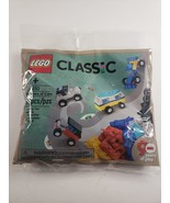 LEGO LEGO CLASSIC: 90 Years of Cars (30510) - £8.71 GBP