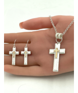 Hammered Cross Pendant Necklace and Earrings Set White Gold - £11.90 GBP