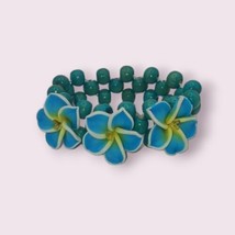 Vintage Hawaiian Plumeria bracelet, wood beads - £15.73 GBP