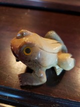 Hand Carved Polished Stone Frog Toad Figurine Paperweight Shelf Mantel Decor - £15.56 GBP