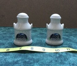 Souvenir Salt &amp; Pepper Shakers - Mount Rushmore - Ceramic - Free Ship! - £4.54 GBP