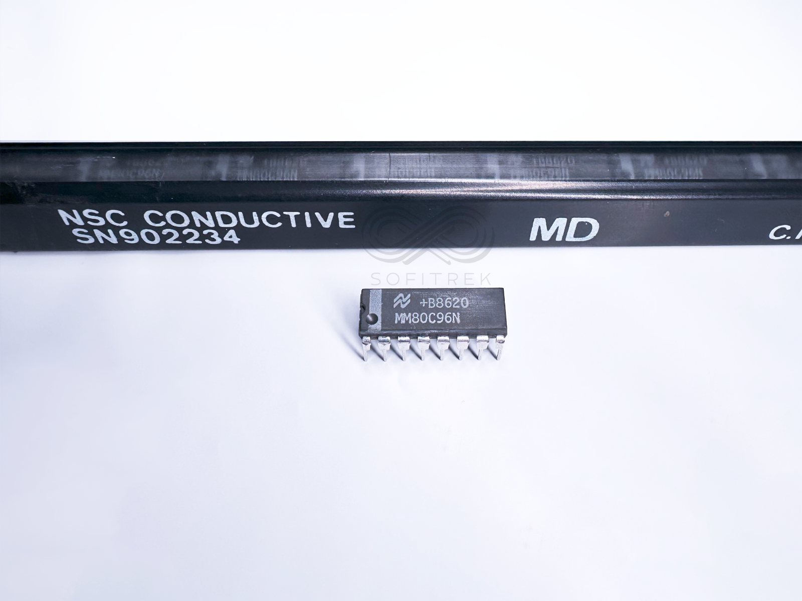 2PCS MM80C96N NSC Tri-State Hex Inverter / Bus Driver 6-Bit CMOS 3-15V D... - $5.00
