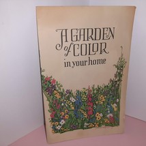 A Garden of Color in Your Home 1930s Lacq Glidden Stain &amp; Paint Booklet - $21.78