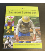 The Backyard Beekeeper - Revised and Updated: An Absolute Beginner&#39;s Guide - $187.28 MXN