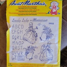 NEW Vintage Aunt Martha&#39;s Hot Iron Transfers #3932 Lovely Lady w/Monogram - A2 - £3.92 GBP