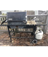 Used/Broken/Rusted Black Weber Grill w/Propane Tanks – For Pickup Only - £73.54 GBP