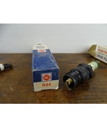 AC DELCO Spark Plug ACDELCO R44 NEW OLD STOCK VINTAGE ANTIQUE - $5.94