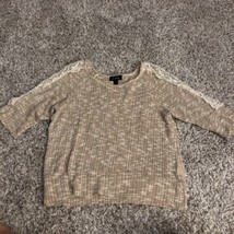 A. Byer Women&#39;s Size M Sweater Half Sleeve Slight Crop Knit Detail S Cro... - £13.03 GBP