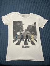 The Beatles 2015 Apple Corps Ltd T-Shirt Abbey Road Women&#39;s Large White - £7.82 GBP