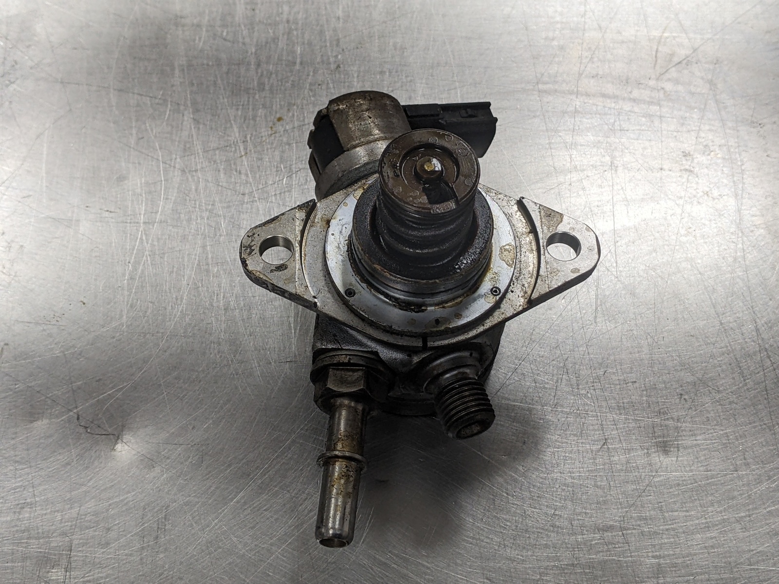 High Pressure Fuel Pump For 13-14 Ford F-150  3.5 - $59.35