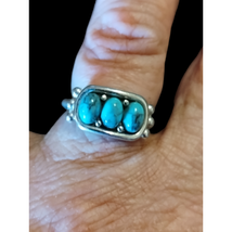 Beautiful Avon silver and turquoise ring size 7 - £28.45 GBP