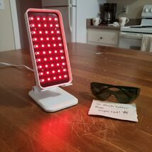 Red Light Therapy for Face and Body, Red Infrared Light Therapy Lamp wit... - $589.73 MXN