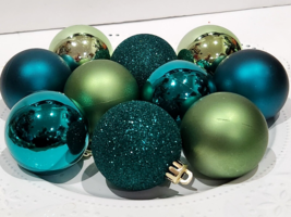 Christmas Peacock Teal Emerald Green 2.5&quot; Glitter Shatterproof Ornaments... - £13.19 GBP