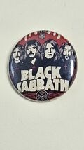 Vtg Black Sabbath Rock Metal Band Pin Back Button Ozzy Osbourne 1&quot; Red B... - $275.22 MXN