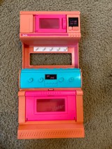 Vtg Mattel Barbie House Furniture 1994 Kitchen Microwave Oven Stove Range Doors - £14.70 GBP