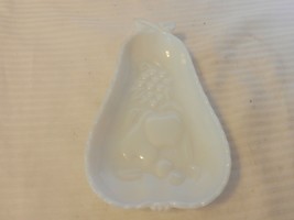 Vintage White Milk Glass Pear Shaped Candy Dish Nut Trinket Sculpted Fruit  - £32.07 GBP