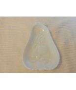 Vintage White Milk Glass Pear Shaped Candy Dish Nut Trinket Sculpted Fruit  - £31.87 GBP