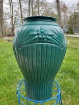 Vtg 80s Anchor HockingGreen Ribbed Pleated Floral Art Deco Abstract Design Vase  - £50.15 GBP