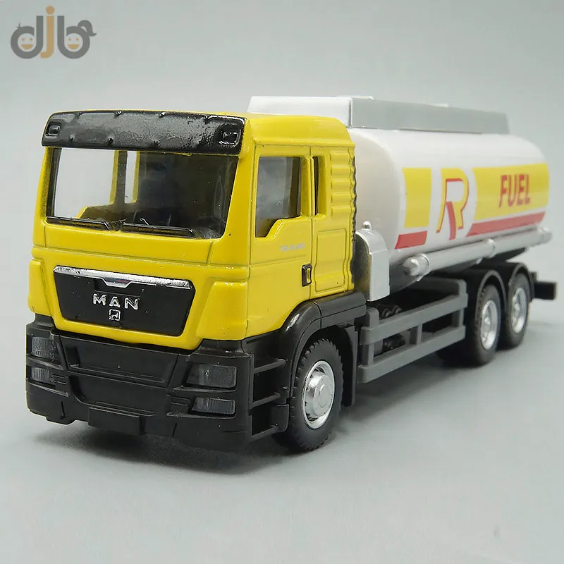 Play 1:64 Man Diecast Model Toy Fuel  Tanker Truck - £22.91 GBP