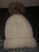 Dorothy Perkins women one size beanie, colour white - £4.55 GBP