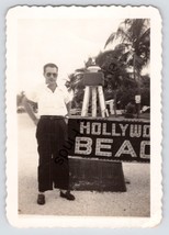 1947 Black &amp; White Photo Of A Man In Sunglasses Front Of Hollywood Beach Sign FL - £8.89 GBP